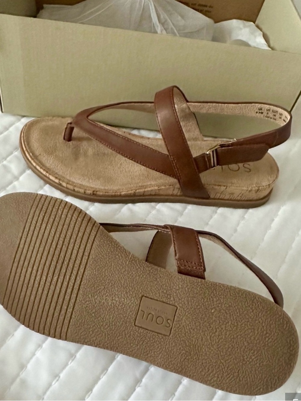 SOUL Naturalizer Carolyn Brown Leather Thong Sandals